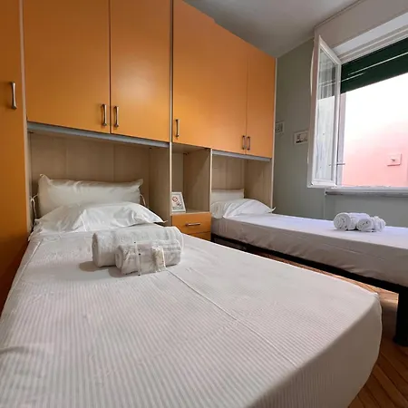Apartment Vico Olmo 11 Very Central *