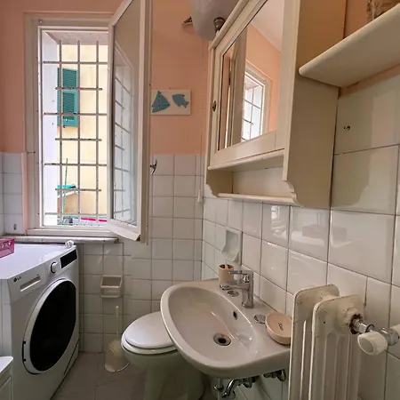 Apartment Vico Olmo 11 Very Central
